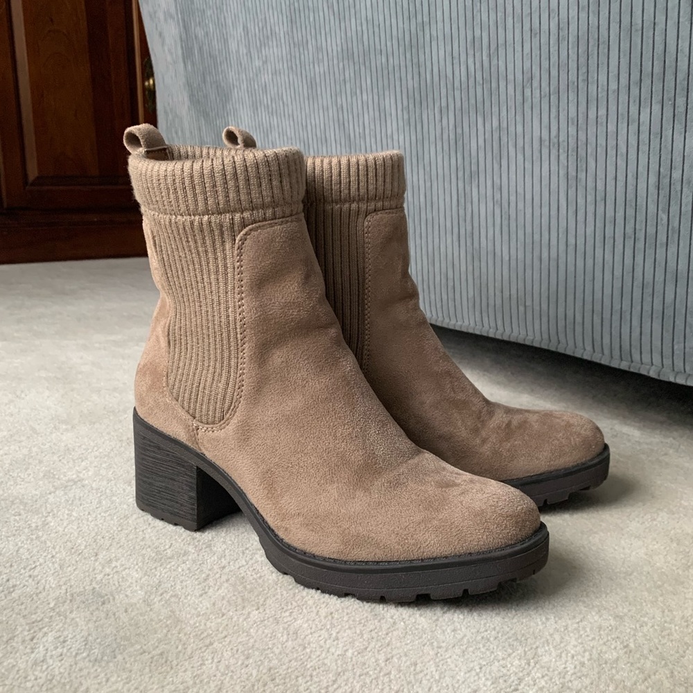 White Mountain Benji Sand Faux Suede Bootie